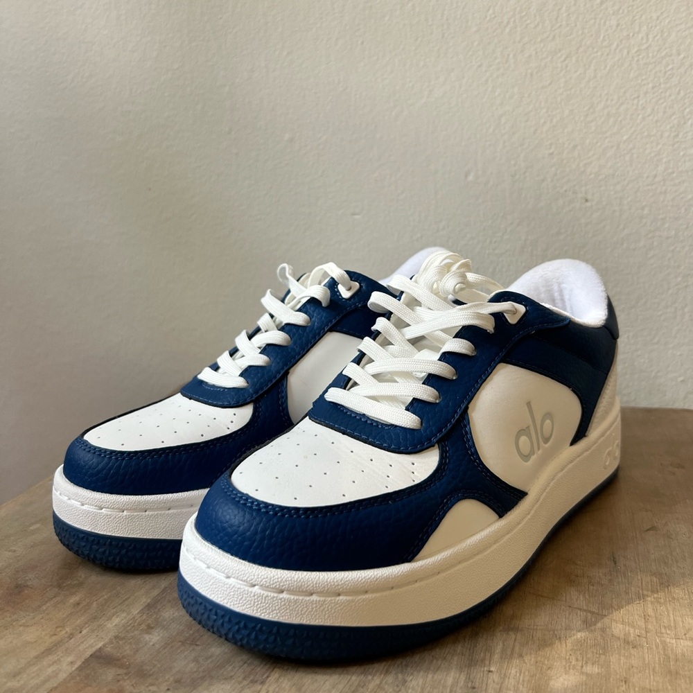 Alo Recovery Mode Sneaker